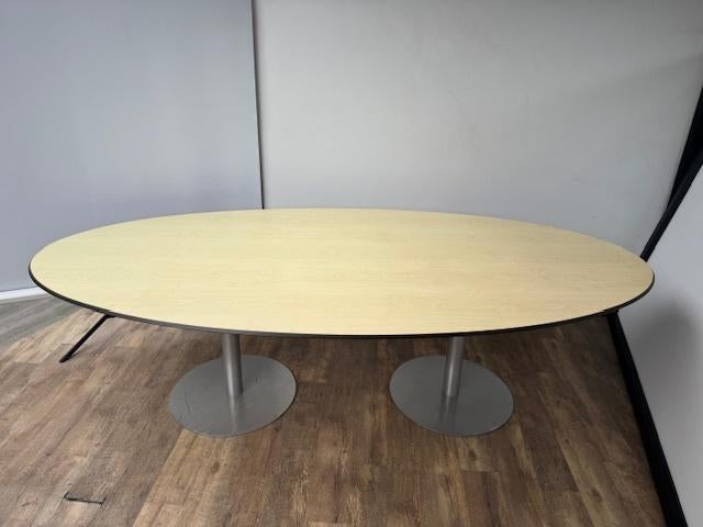 Ovale vergadertafel zuilvoet, Ophalen of Verzenden, In hoogte verstelbaar