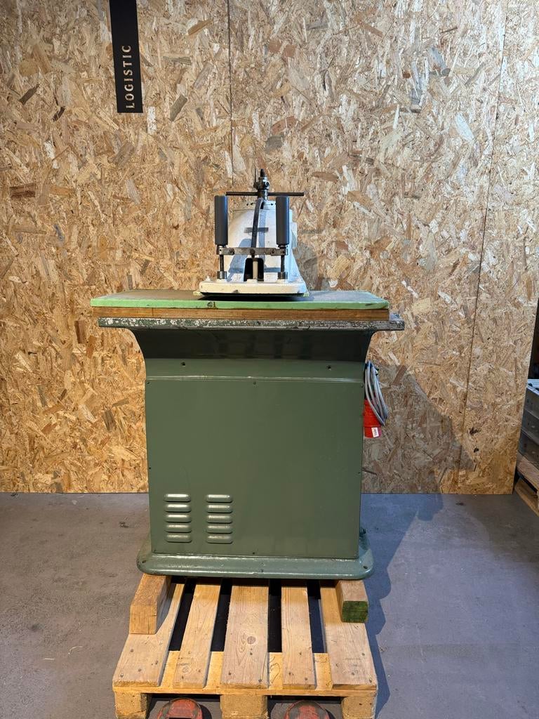 Zwenkarm stansmachine - Hobbymatig gebruik, Ophalen