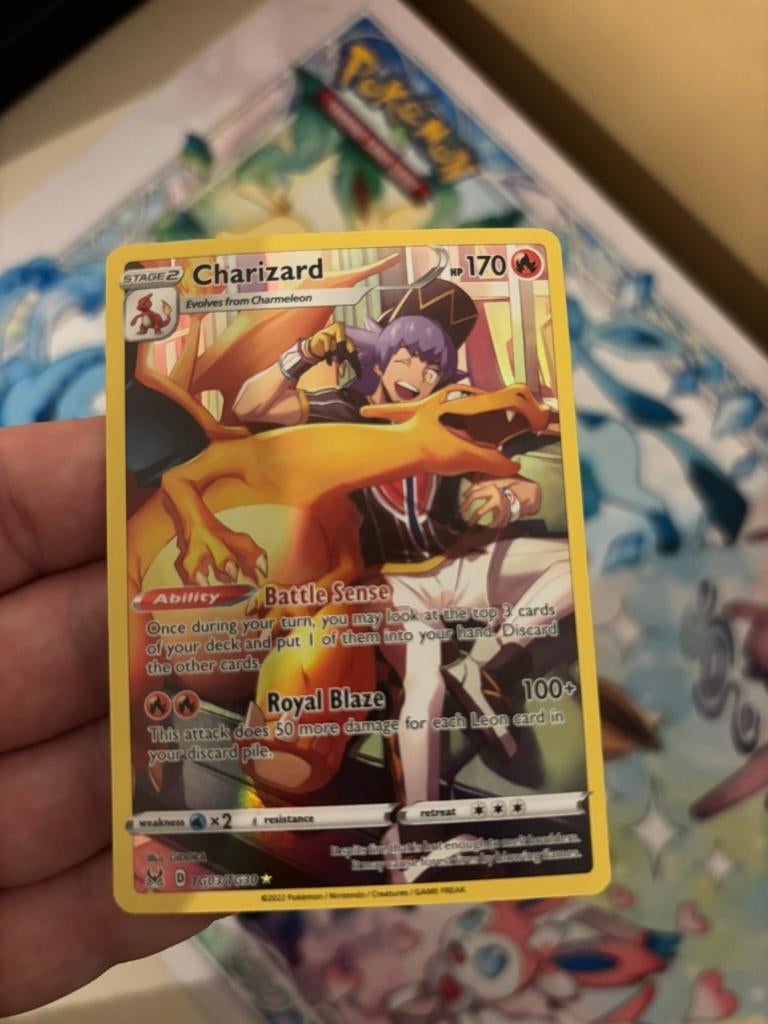 Charizard LOR TG03 - Near Mint, Ophalen of Verzenden, Zo goed als nieuw, Losse kaart, Foil