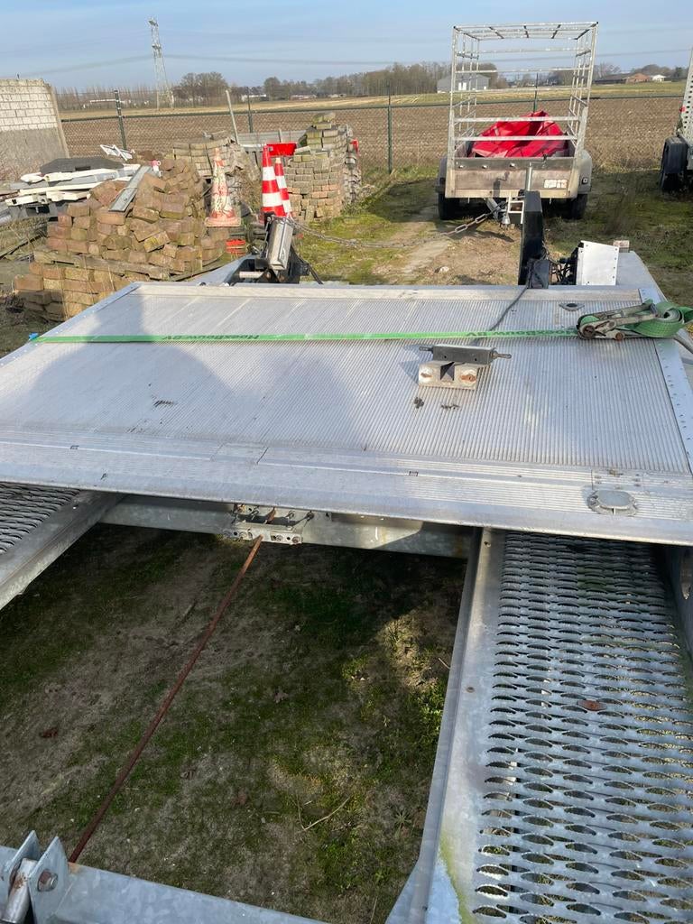 Laadklep 12 volt voor kleine vrachtwagen, Ophalen, Zo goed als nieuw