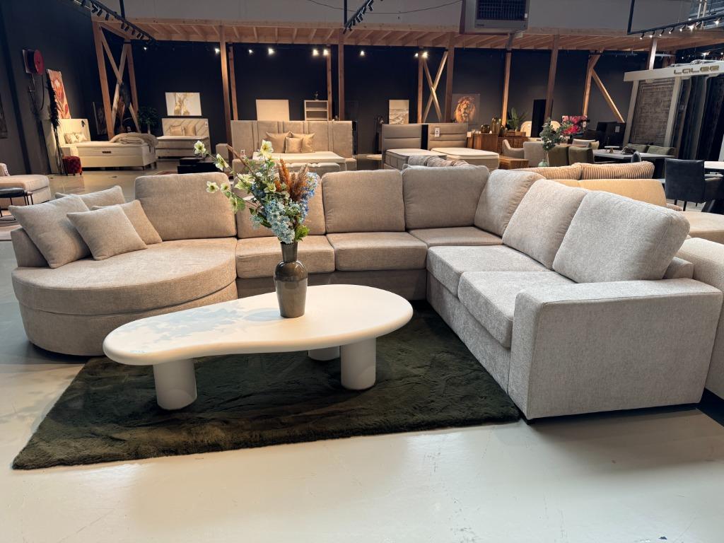 Direct leverbaar| Boucle U-bank | cirkel eiland | Utrecht, Ophalen, Info@trendvortex.com, 125 tot 150 cm, 4131 NH