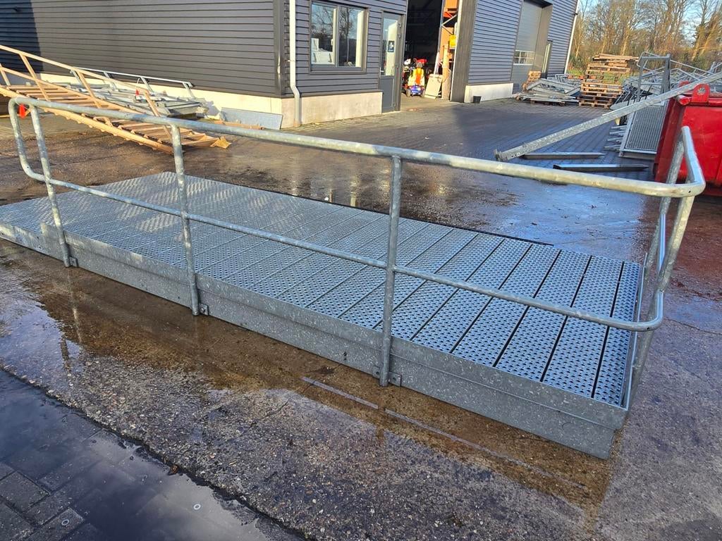 Stalen bordes gegalv. Afmeting 4.86x2.02mtr. Nob021, Ophalen of Verzenden, Minder dan 2 meter