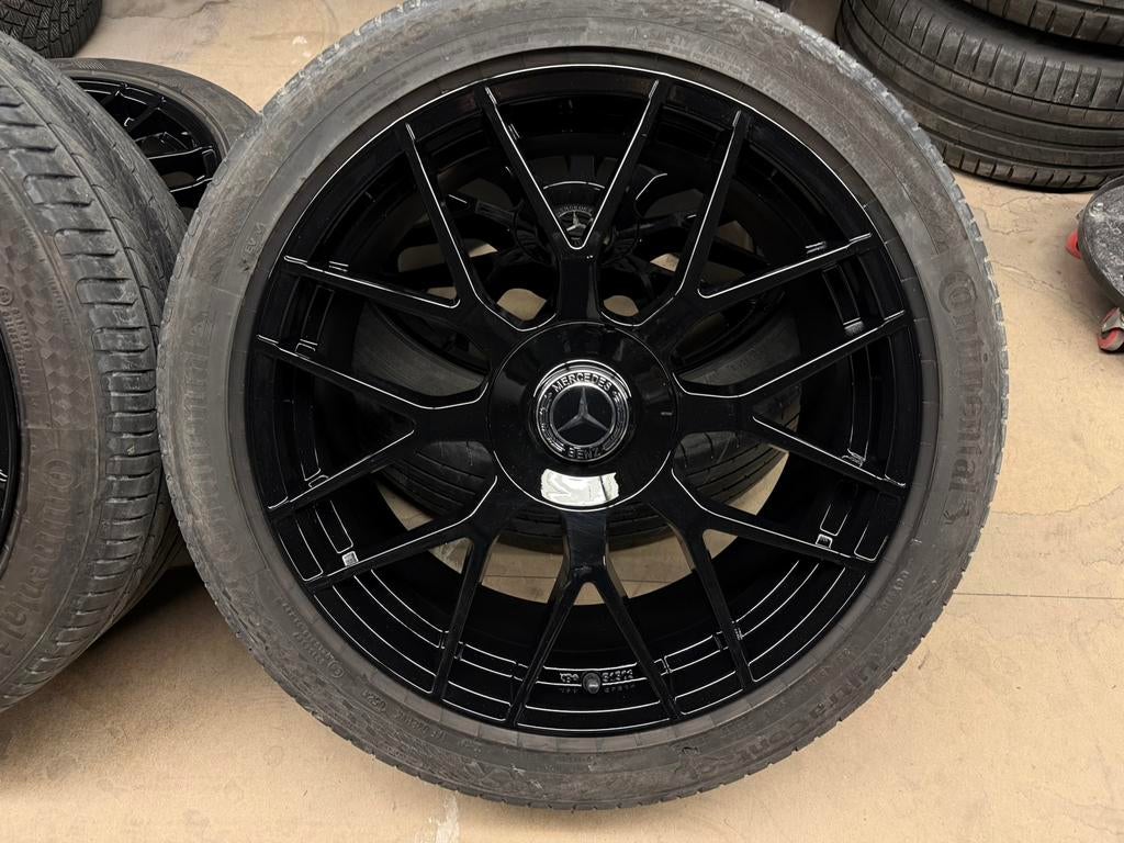 ☀️19 inch Mercedes Vito velgen met zomerbanden W639 W447