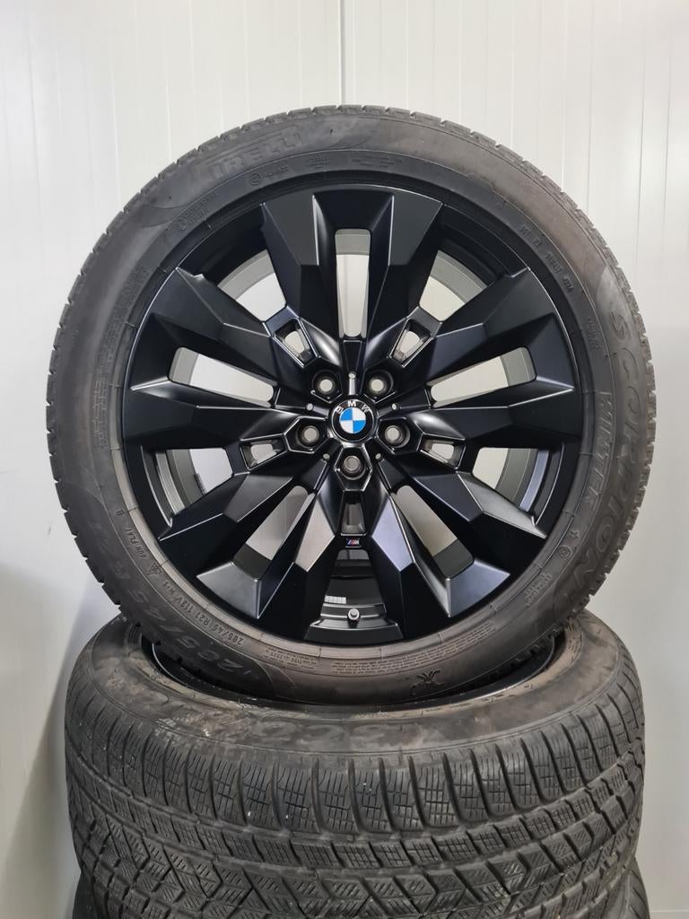 21' BMW XM G09 Styling 917M Matt Black met winterbanden 7mm
