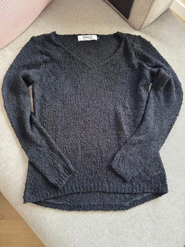 Zwarte ONLY trui met structuur – maat S, Kleding | Dames, Ophalen of Verzenden, Zo goed als nieuw, Maat 36 (S), Zwart