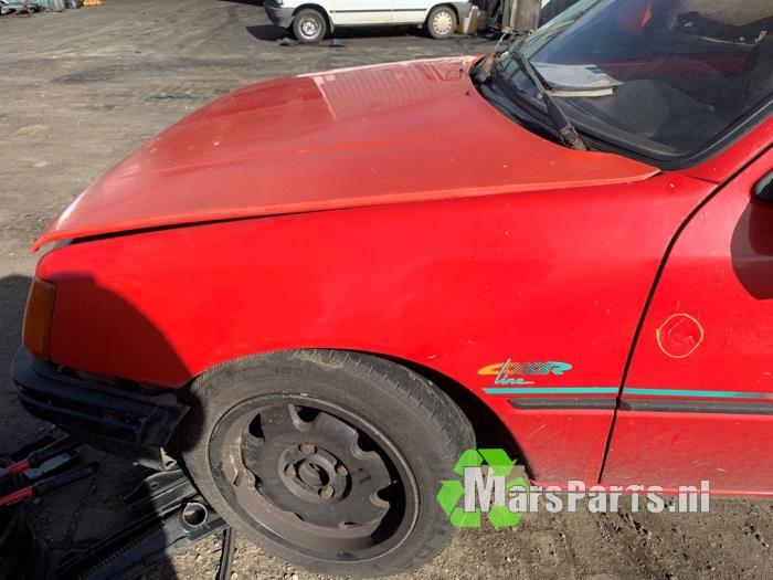 Scherm links-voor van een Peugeot 205, Auto-onderdelen, Gebruikt, -, -, Ophalen of Verzenden