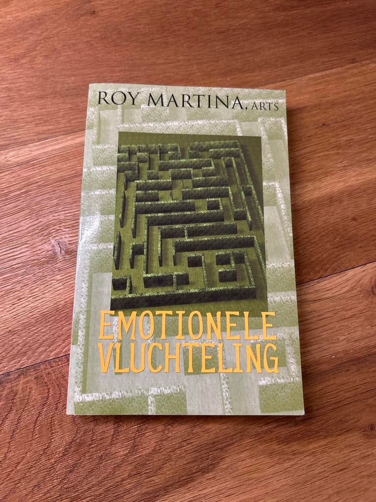 Emotionele Vluchteling - Roy Martina, Arts, Ophalen of Verzenden, Zo goed als nieuw, Overige onderwerpen