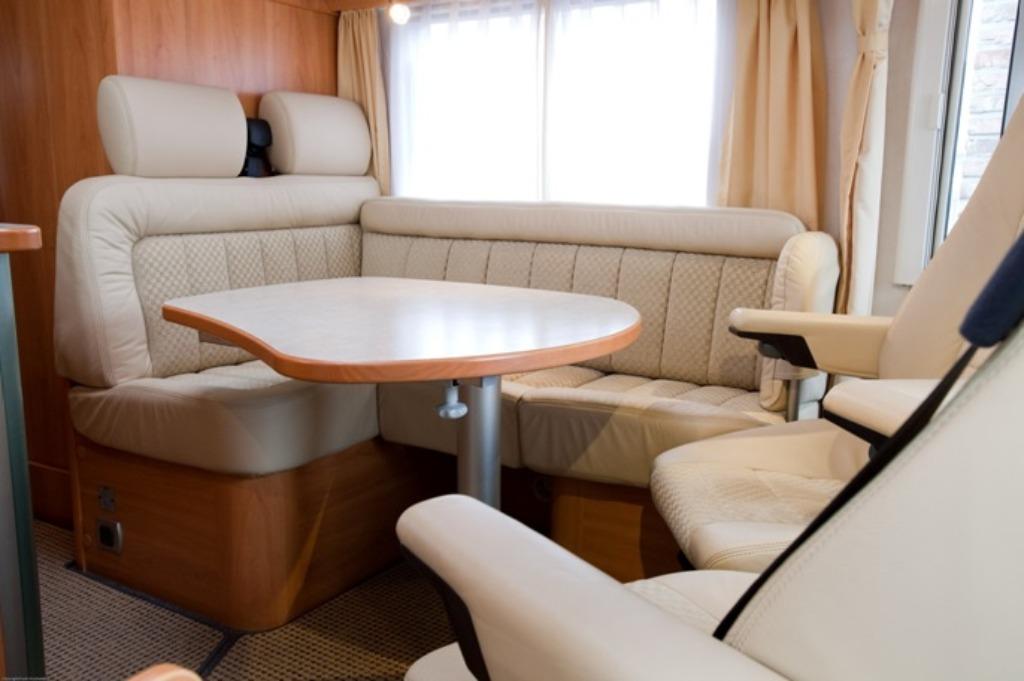 Uw Camper opnieuw bekleden? Vindt hier uw stoffeerder!, Diensten en Vakmensen, Reparatie en Onderhoud | Caravans en Campers, Carrosserie