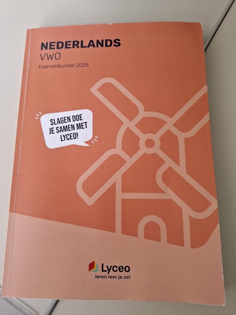 Lyceo examenbundel VWO met oa. Nederlands/Bedrijfseconomie, VWO, Lyceo, Nieuw, Ophalen of Verzenden