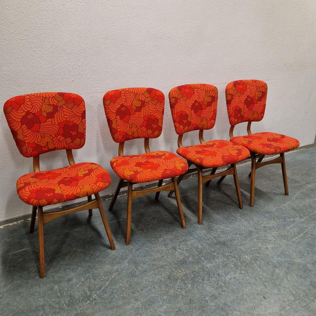 Set van 4 vintage stoelen nieuw bekleed retro stoelen, Huis en Inrichting, Stoelen, Gebruikt, Vier, Hout, Stof, Bruin, Ophalen of Verzenden