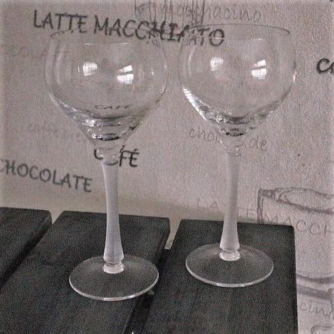 Wijnglazen met steel van frozen glass set van 2, Ophalen, Glas of Glazen, Overige stijlen, Glas
