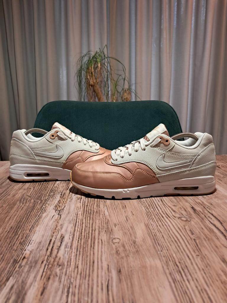Nike Air Max 1 Ultra SE 'Metallic Toe-Red Bronze' Size 38,5, Overige kleuren, Nike, Ophalen of Verzenden, Sneakers of Gympen