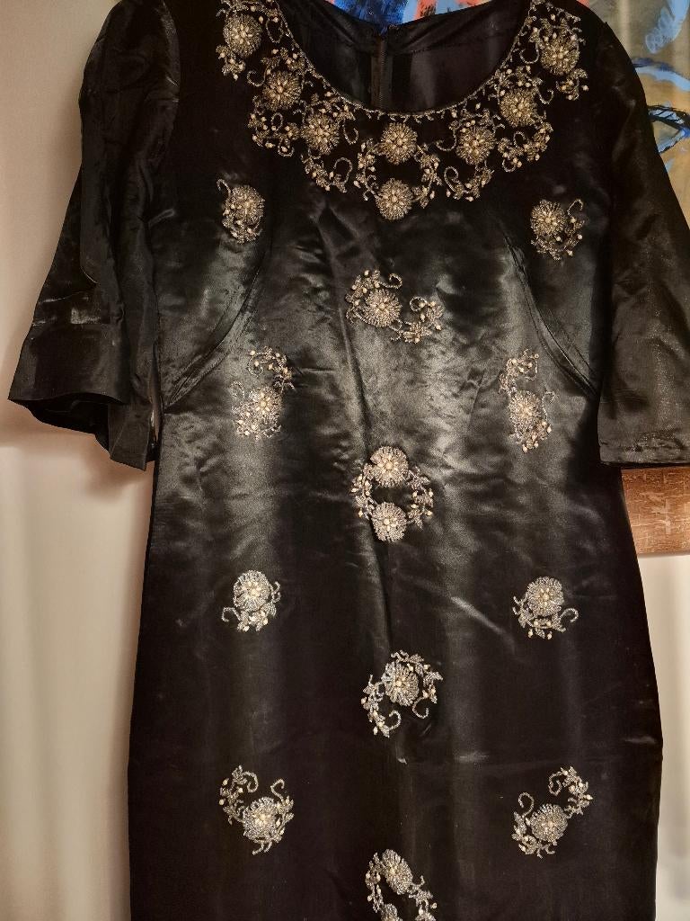 Lange gothic of oosterse jurk, Kleding | Dames, Carnavalskleding en Feestkleding, Maat 38/40 (M), Ophalen of Verzenden, Overige thema's