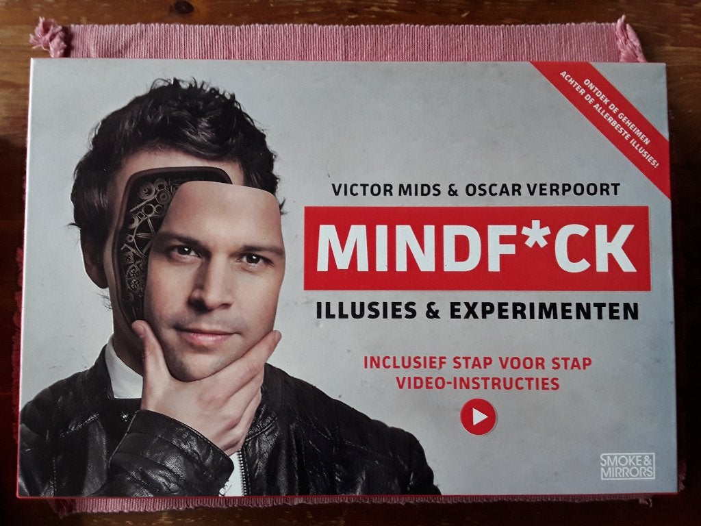 Mindfuck, illusies en experimenten goocheldoos met allerlei, Ophalen of Verzenden, Zo goed als nieuw, Puzzelen