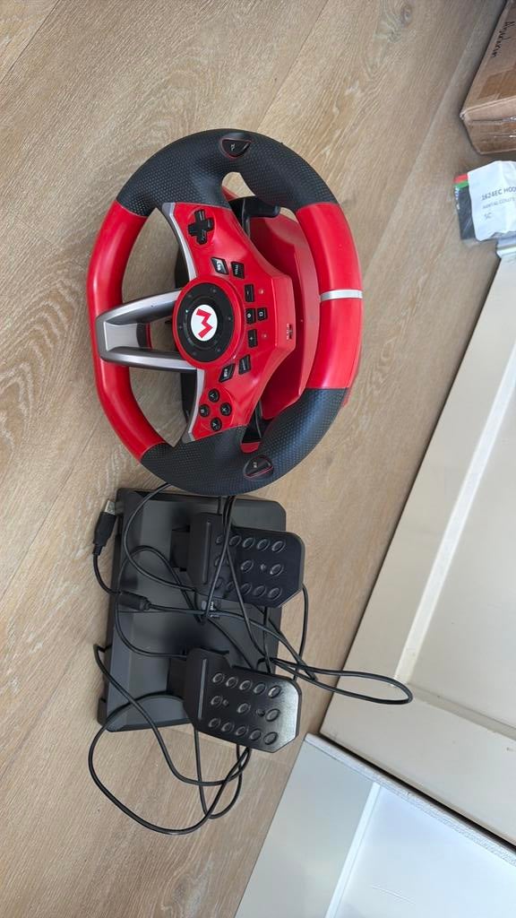 Mario Kart racestuur Pro Deluxe met pedalen Nintendo Switch, Ophalen of Verzenden, Gebruikt, Switch, Stuurtje of Sportattribuut