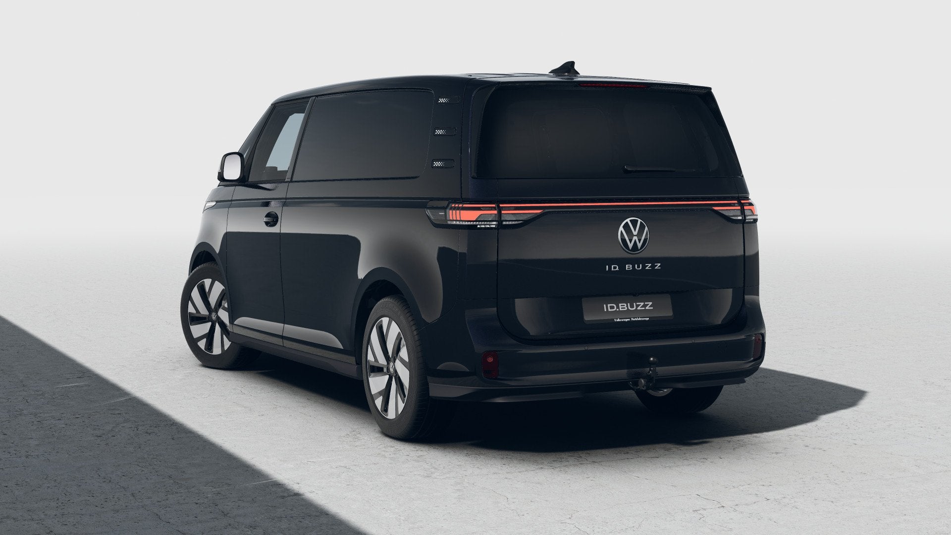 Volkswagen ID. Buzz Cargo 286pk Bulli Edition 79 kWh | Clima, Auto's, Automaat, 12 maanden, Zwart, Volkswagen