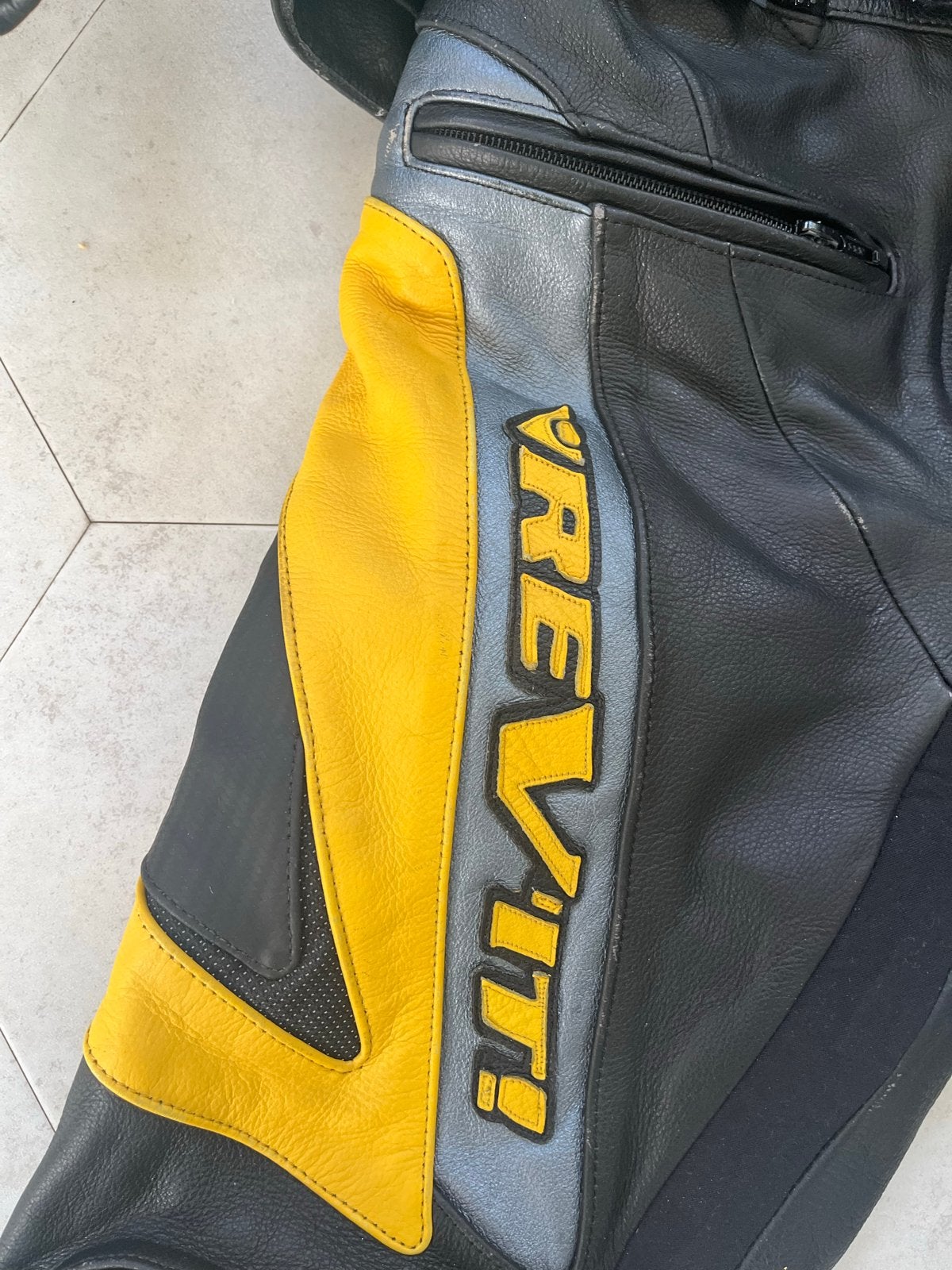 Rev'it! Motorpak Leer Zwart/Geel Maat 50, Ophalen, Tweedehands, Dames, Combipak