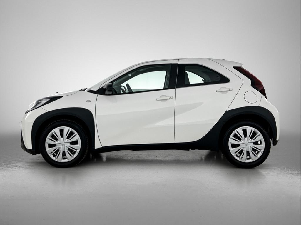 Toyota Aygo X 1.0 VVT-i MT Play Camera | Adaptive cruise | O, 12 maanden, Stof, Gebruikt, 920 kg