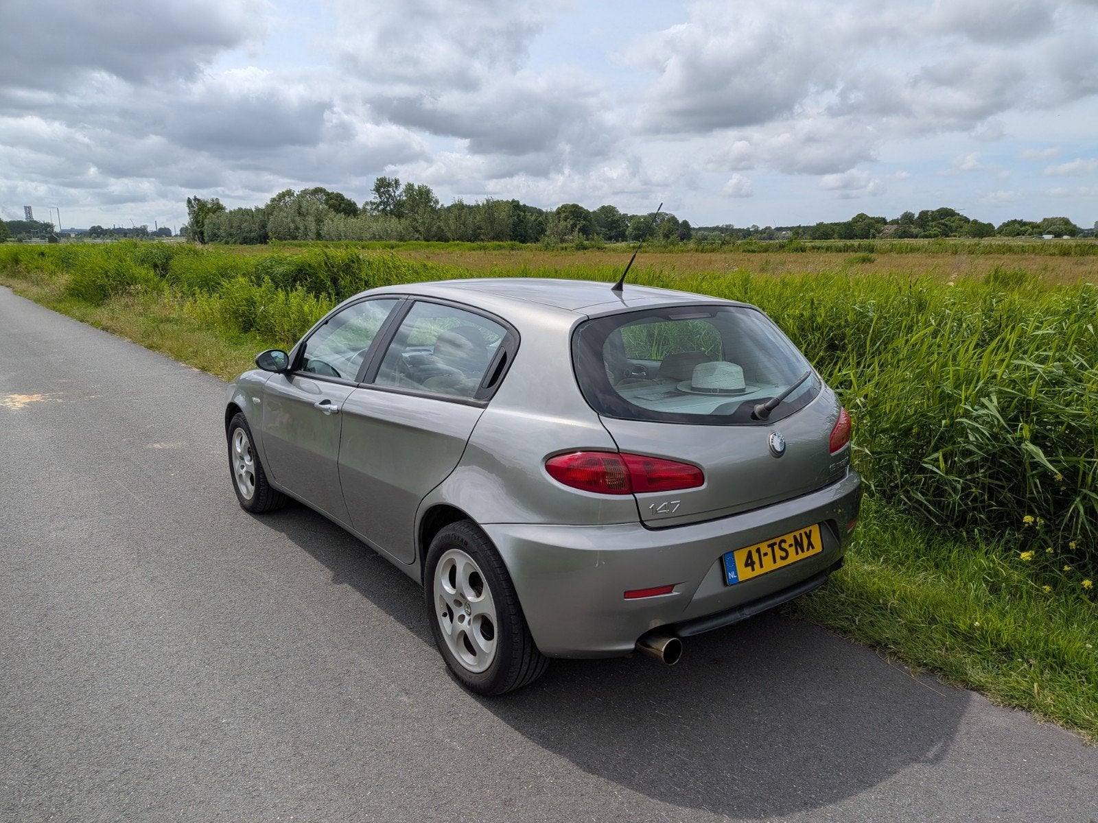 Alfa Romeo 147 1.6 T.spark 16V 77KW 5DR 2007 Grijs, Auto's, Alfa Romeo, Voorwielaandrijving, 4 cilinders, 400 kg, Origineel Nederlands