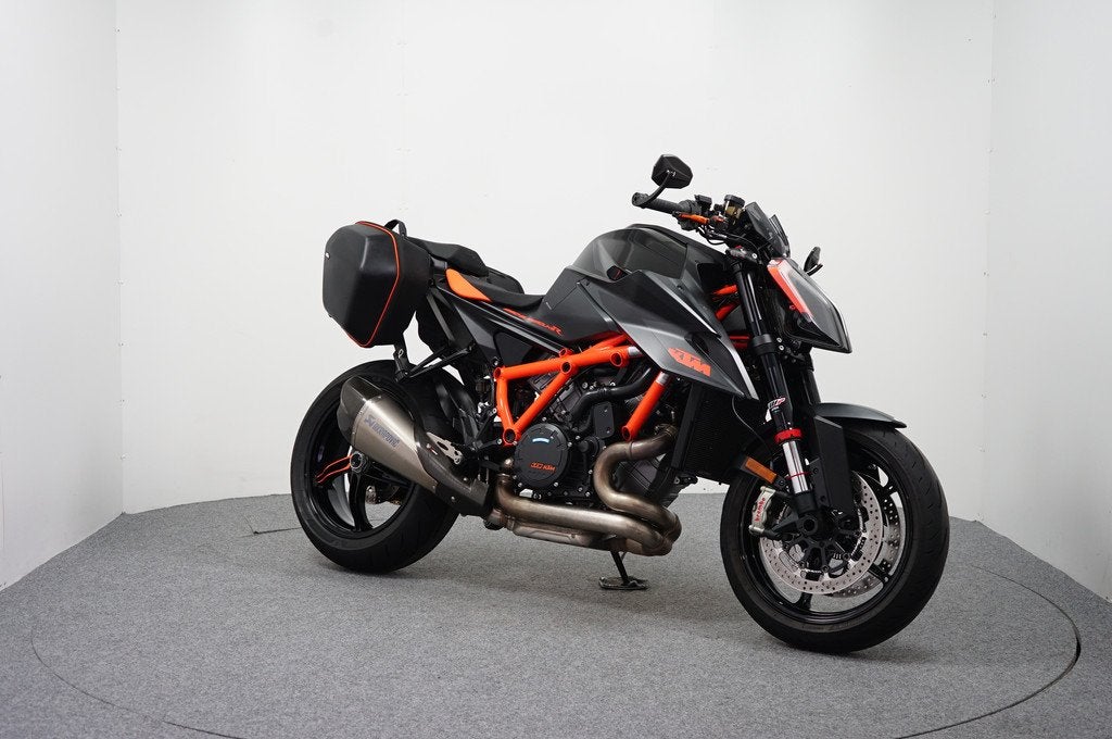 KTM 1290 SUPER DUKE R GERESERVEERD RS (bj 2021), Bedrijf, 1301 cc, Meer dan 35 kW, Naked bike