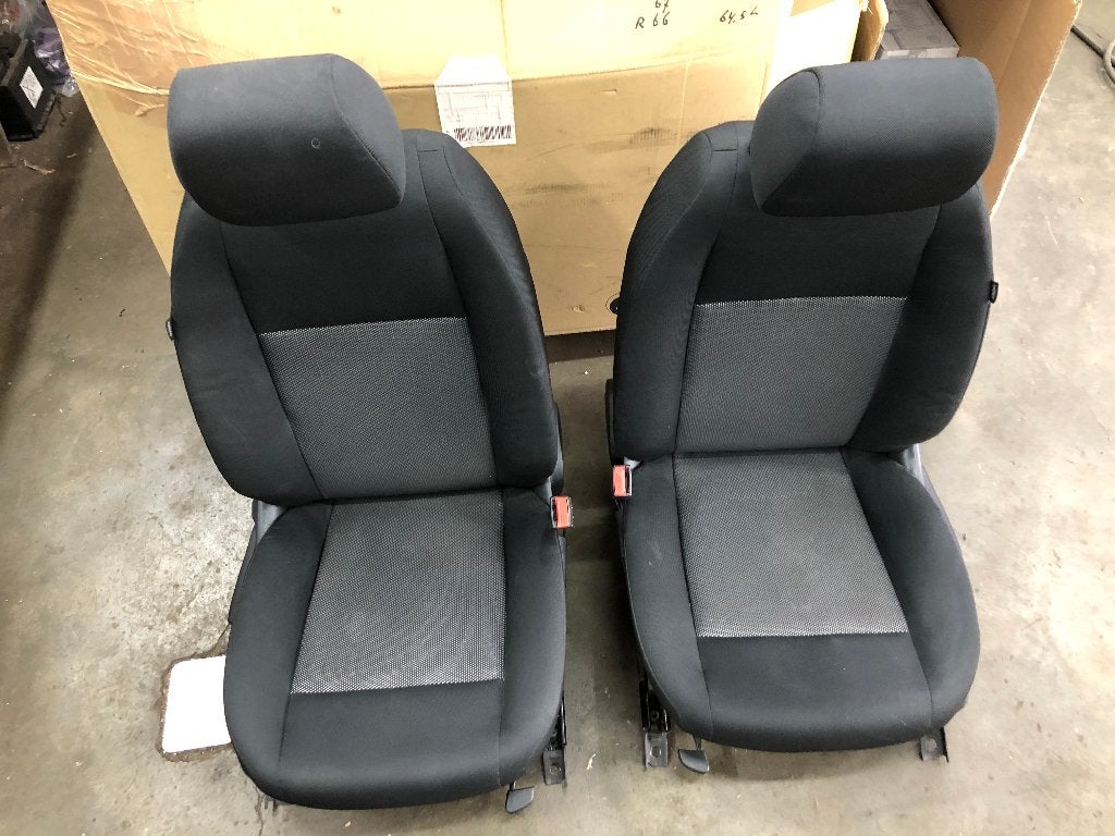 Mercedes X118 CLA verwarmde stoffen stoelen met bank, Ophalen, Gebruikt, Mercedes-Benz