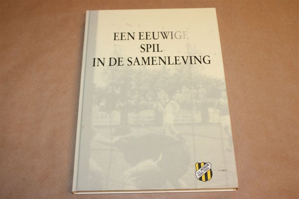 Gedenkboek VV Veendam 1894-1994, Boeken, Geschiedenis | Stad en Regio, Ophalen of Verzenden, Zo goed als nieuw