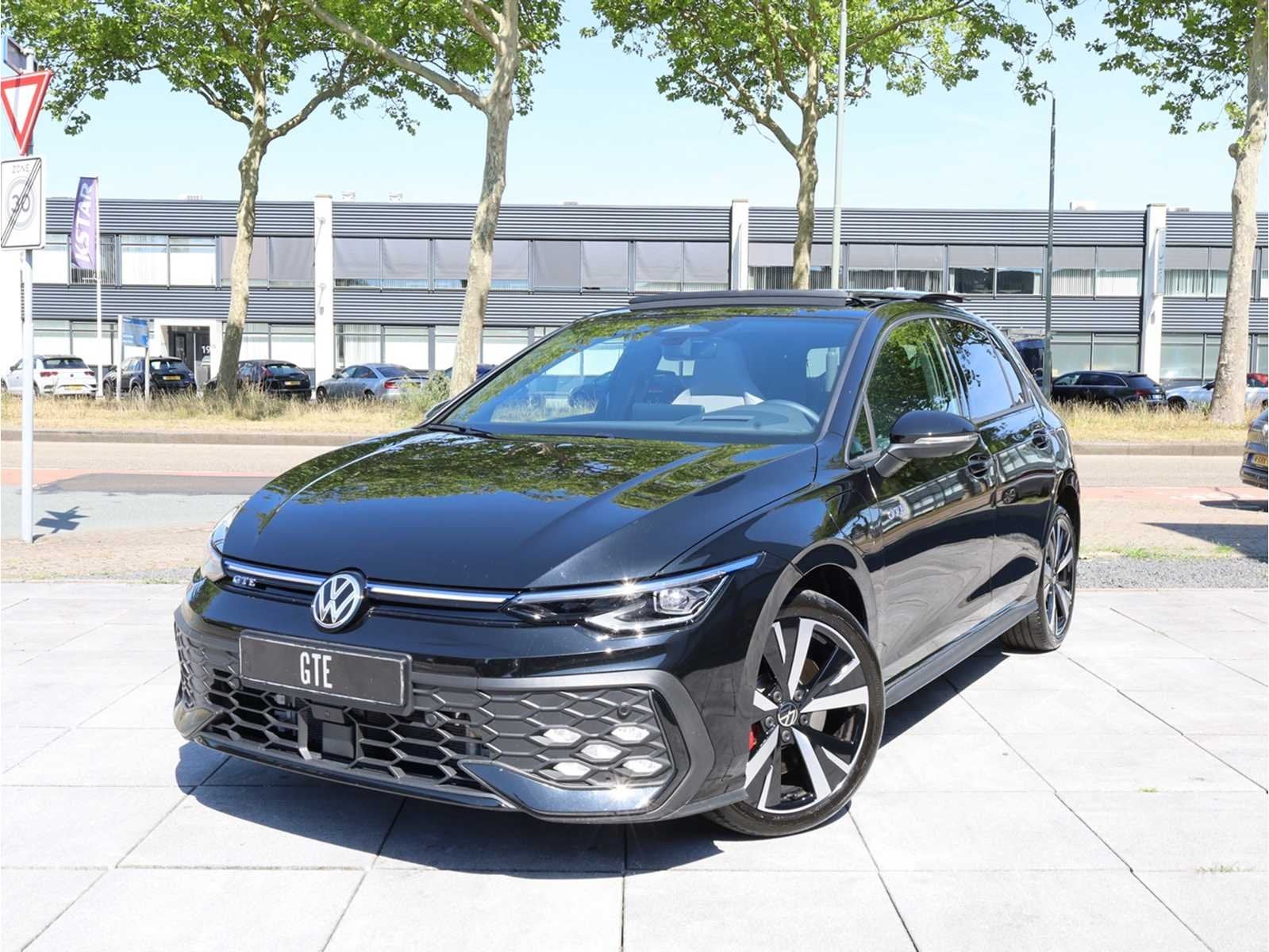 Volkswagen Golf GTE 1.5 eHybrid PHEV 272PK Automaat 2026, Automaat, Gebruikt, Bedrijf, Te koop