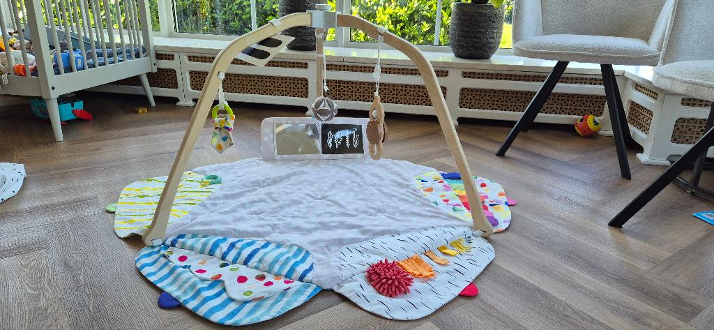 Lovevery play gym, Kinderen en Baby's, Speelgoed | Babyspeelgoed, Ophalen of Verzenden, Zo goed als nieuw, Babygym
