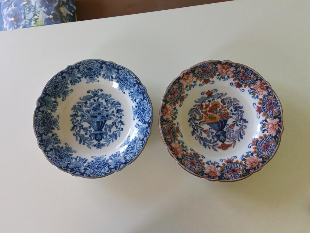 Makkumer borden zelfde motief in kleur en in blauw-wit, Antiek en Kunst, Ophalen of Verzenden
