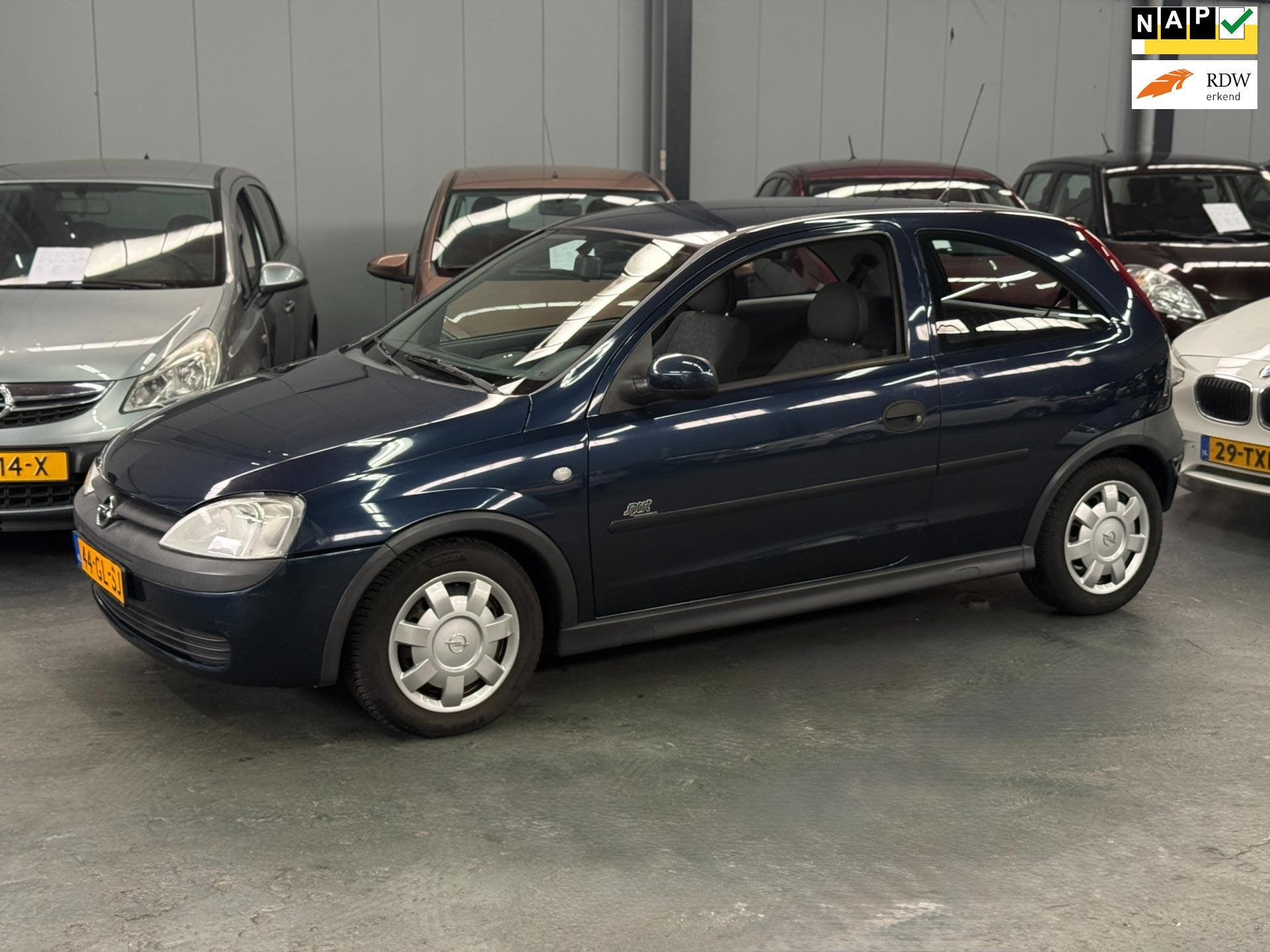 Opel Corsa 1.4-16V Sport APK NAP, Auto's, Voorwielaandrijving, 450 kg, 4 cilinders, Blauw