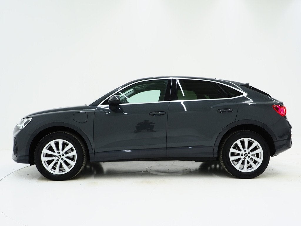 Audi Q3 Sportback 45 TFSI e Edition | Leder | Camera | Adapt, Auto's, Audi, Gebruikt, Zwart, Hybride Elektrisch/Benzine, SUV of Terreinwagen