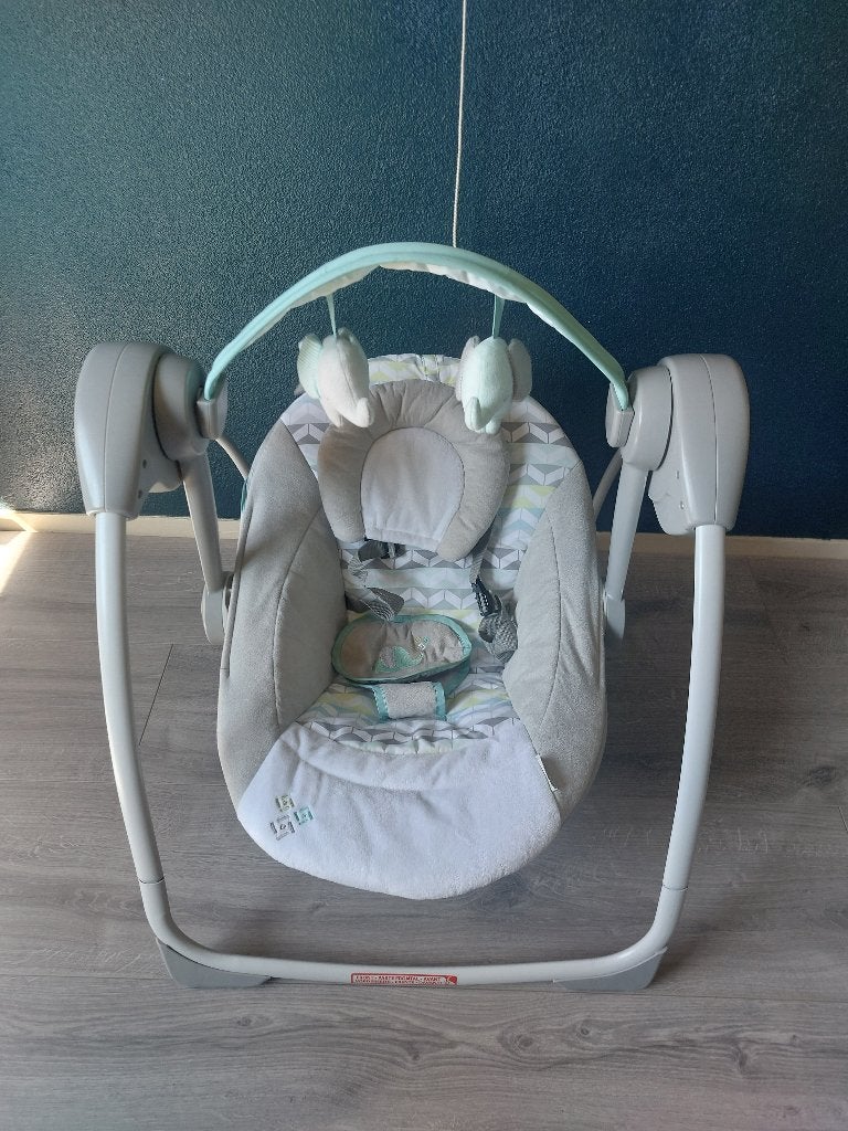 Baby swing /wiegmachine, Gebruikt, Schommelstoel, Verstelbaar, Ophalen