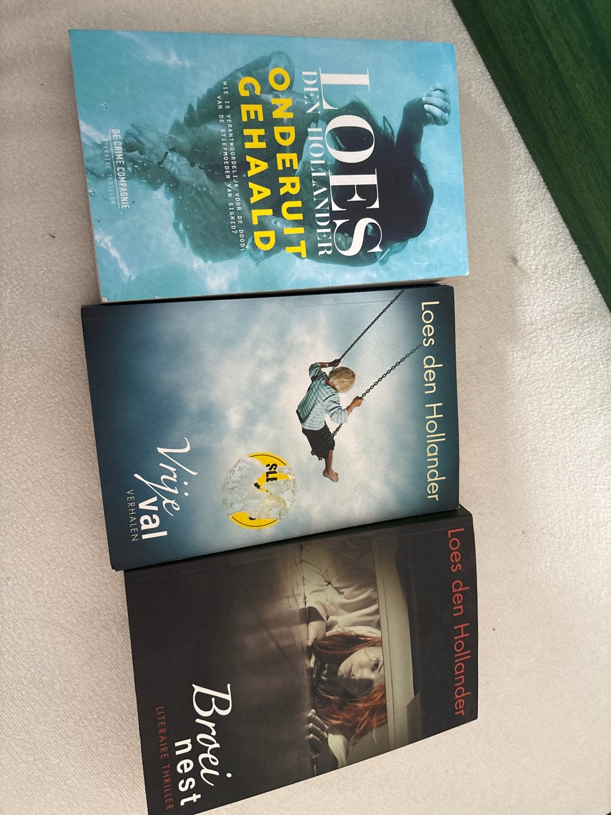 Boeken van Loes den Hollander - 3 thrillers, Ophalen of Verzenden, Gelezen