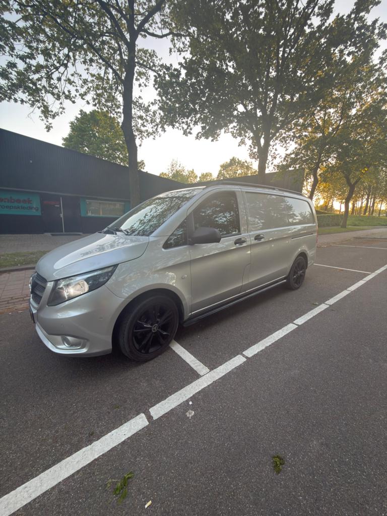 Mercedes benz vito, Voorwielaandrijving, Euro 5, Stof, Zwart