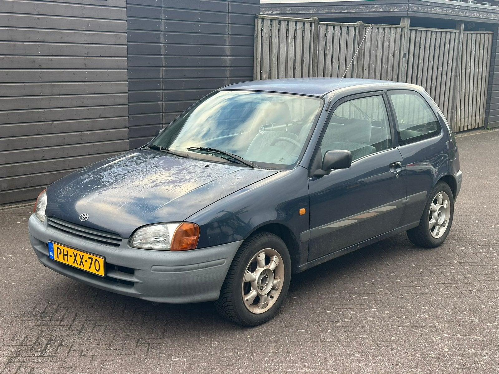 Toyota Starlet 1.3 1996 Blauw, Ophalen, Toyota, Bumper