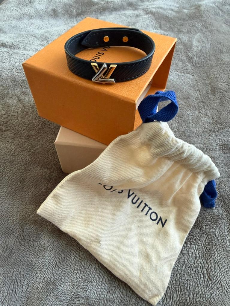ORIGINEEL louis vuitton Twist leather bracelet, Ophalen of Verzenden, Zo goed als nieuw, Zwart, Leer