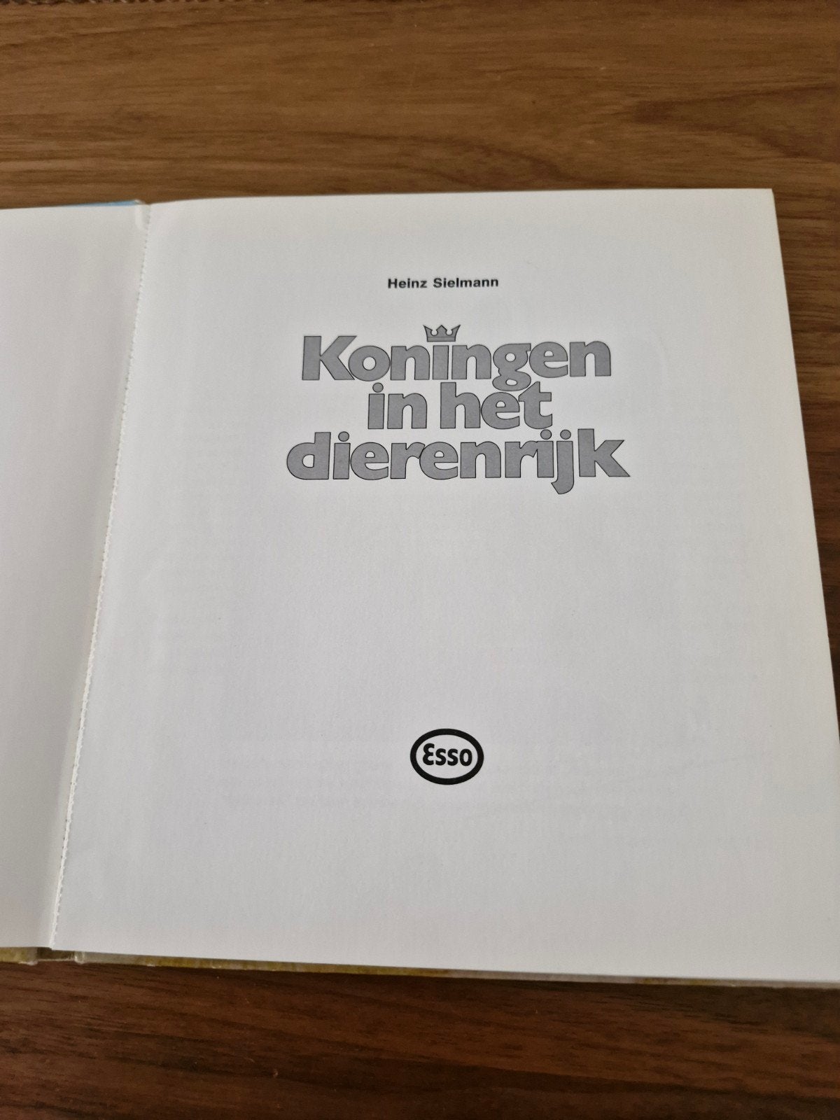 Koningen in het Dierenrijk - Heinz Sielmann (Esso), Ophalen of Verzenden, Gelezen, Honden, Heinz Sielmann