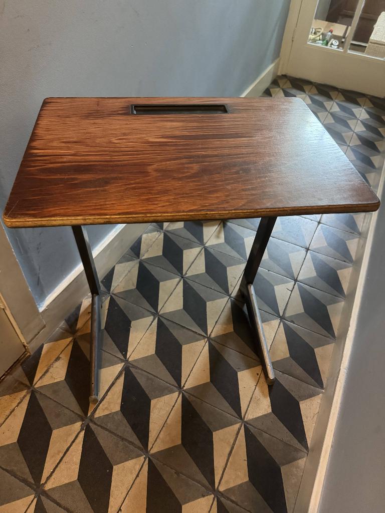 Kinderbureau, Kinderen en Baby's, Ophalen, Gebruikt, Tafel(s)