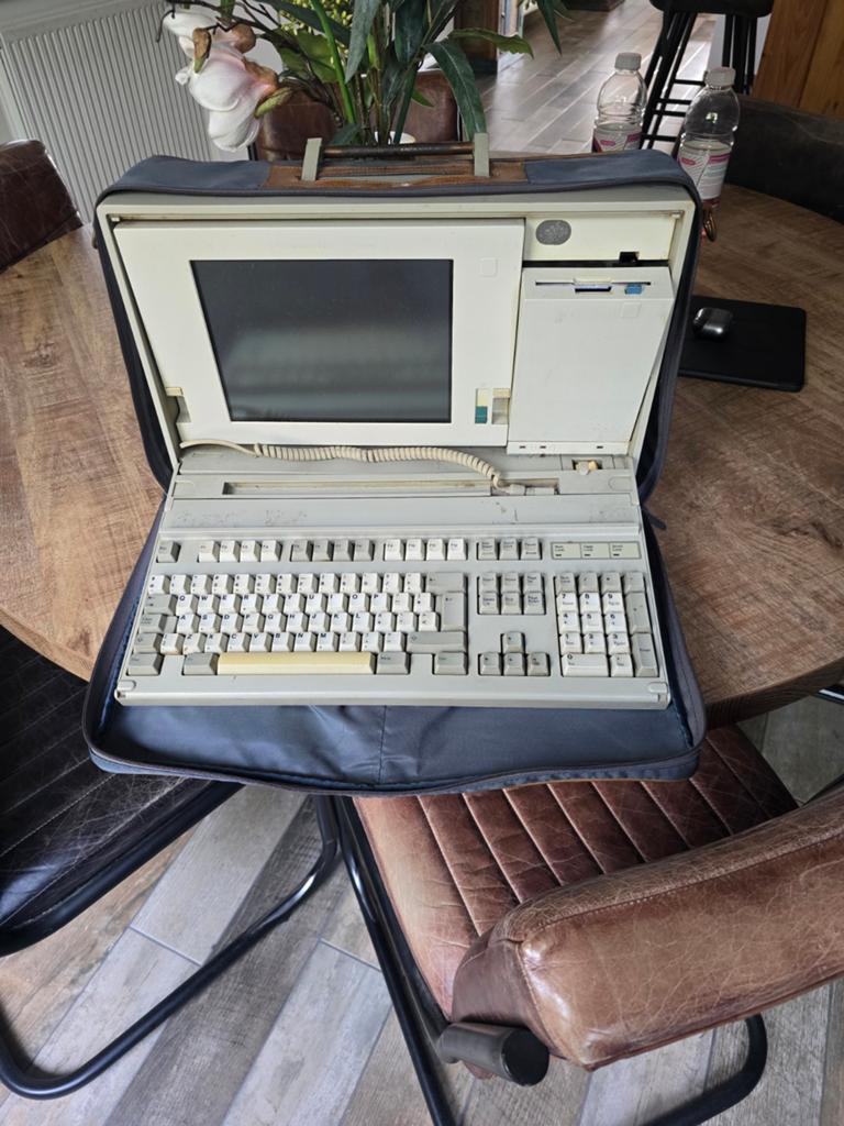 Vintage IBM Portable Computer - Voorloper van de Laptop, Ophalen of Verzenden, IBM