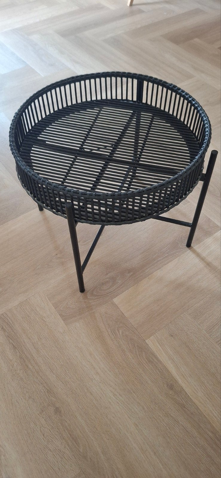 Zwarte ronde bijzettafel / plantentafel in zeer goede staat., Ophalen, Minder dan 45 cm, Minder dan 55 cm, Metaal of Aluminium
