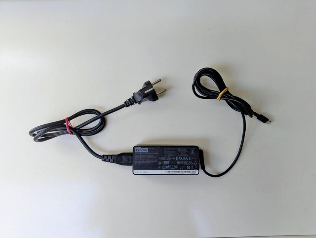 Lenovo oplader - ADLX65YLC3D, Computers en Software, Laptop-opladers, Ophalen of Verzenden