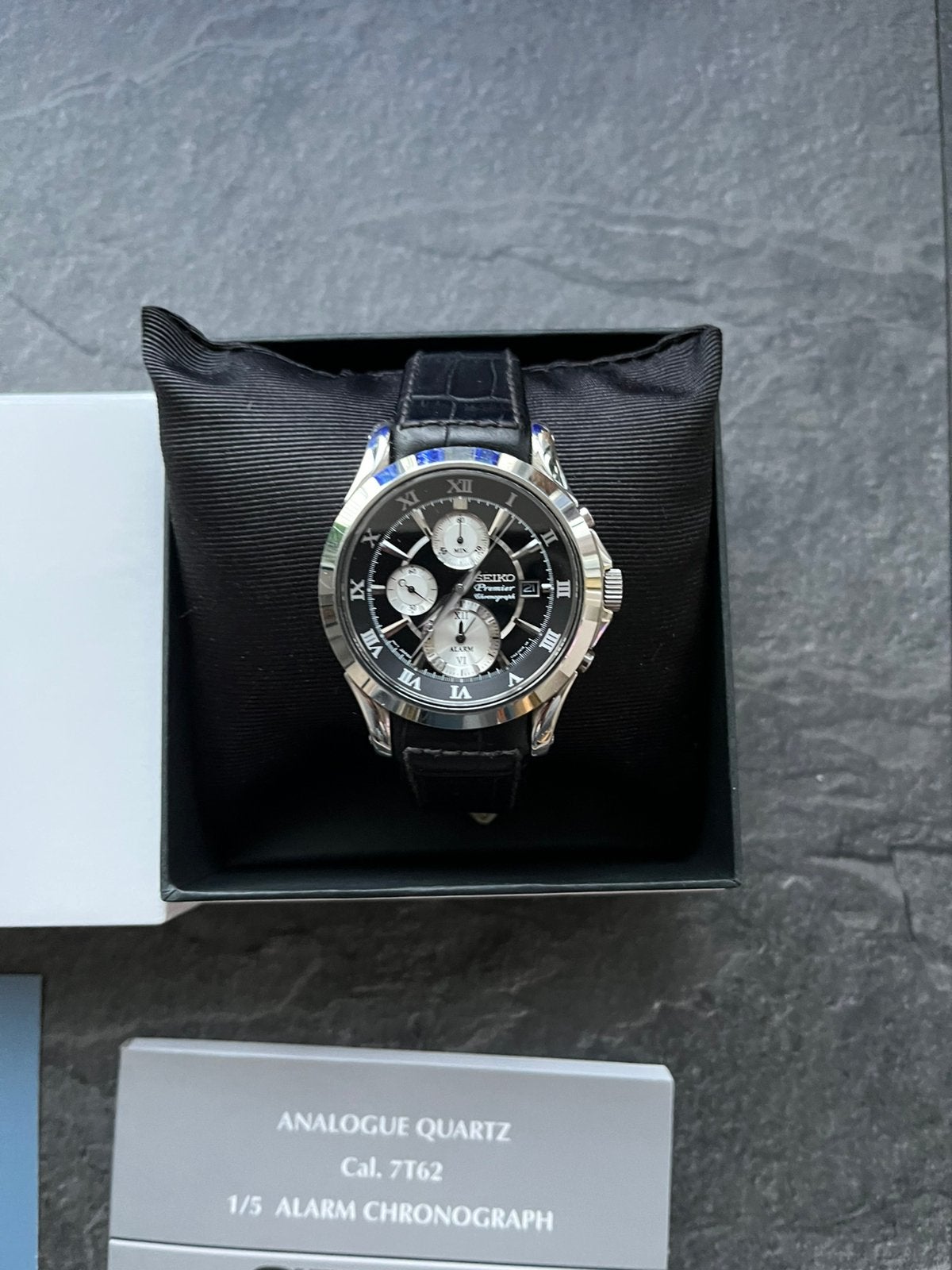 Seiko, Premier Chronograph, 7T62, analogue quartz, Ophalen of Verzenden, Zo goed als nieuw, Staal, Seiko