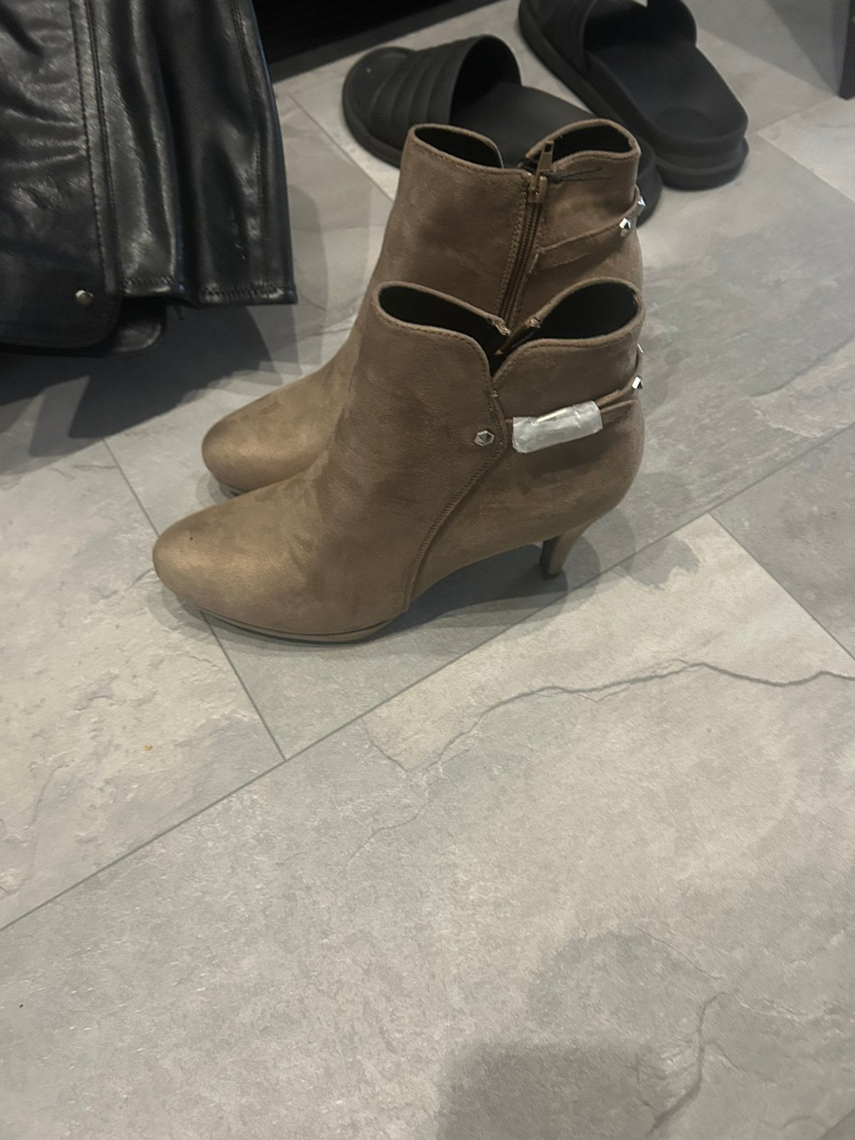 Dames laarzen in de maat 43/44, Kleding | Dames, Ophalen, Hoge laarzen, Zwart, Zo goed als nieuw