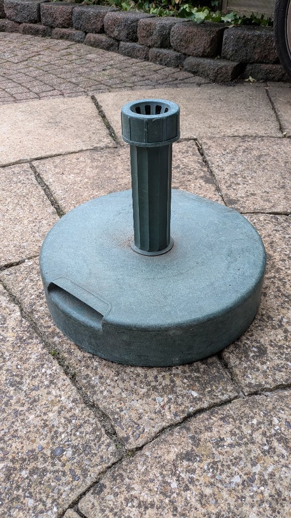 parasolvoet donkergroen, beton, Tuin en Terras, Ophalen, Gebruikt, Minder dan 1 meter, Parasolvoet