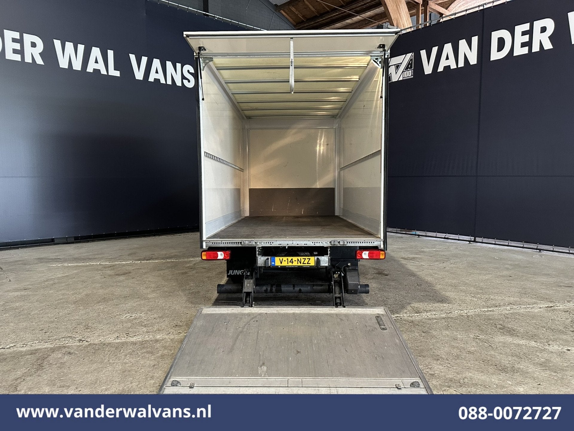 Iveco Daily 35C16H 157pk Bakwagen Laadklep Dubbel Lucht Euro, Auto's, Gebruikt, Iveco, Wit, Bedrijf
