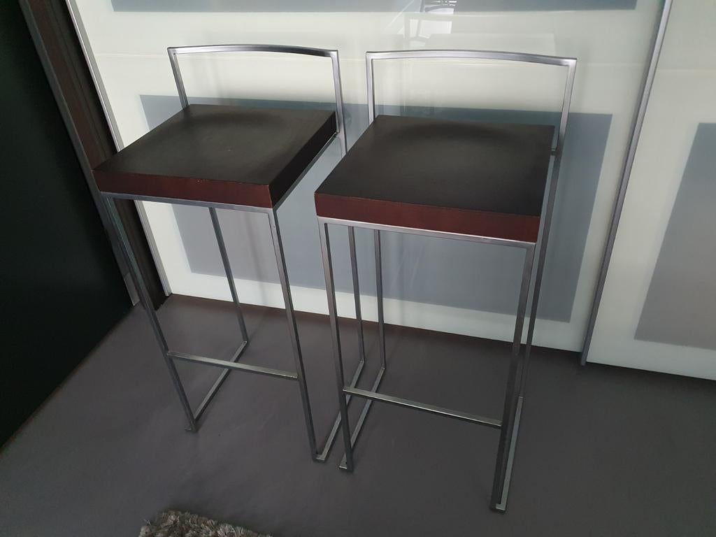 ***Originele Lapalma Cubo design barkrukken (walnut&leather), Huis en Inrichting, Barkrukken, Ophalen, Met voetsteun, 60 tot 90 cm