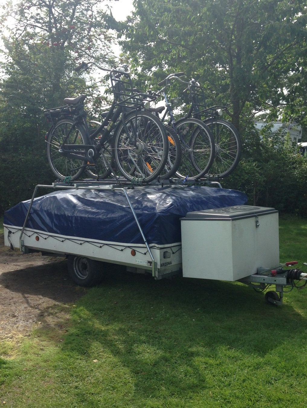 Vouwwagen Jamet Arizona (+ 4 fietsendragers en kantelbeugel), Caravans en Kamperen, Ophalen, Gebruikt