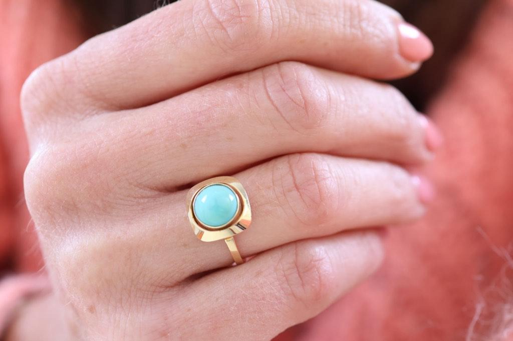 18 Karaat Gouden Dames Ring Met Turquoise Edelsteen, Ophalen of Verzenden, Zo goed als nieuw, 17 tot 18, Met edelsteen