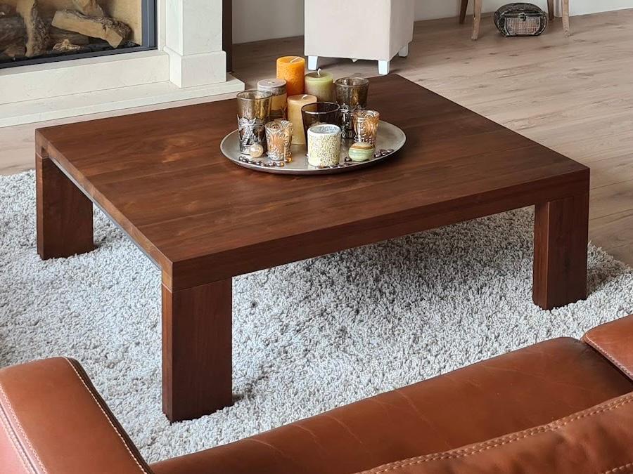 Notenhouten salontafel met rvs strip van merk quadra zgan, Overige materialen, Vierkant, Italiaans Design, Ophalen of Verzenden