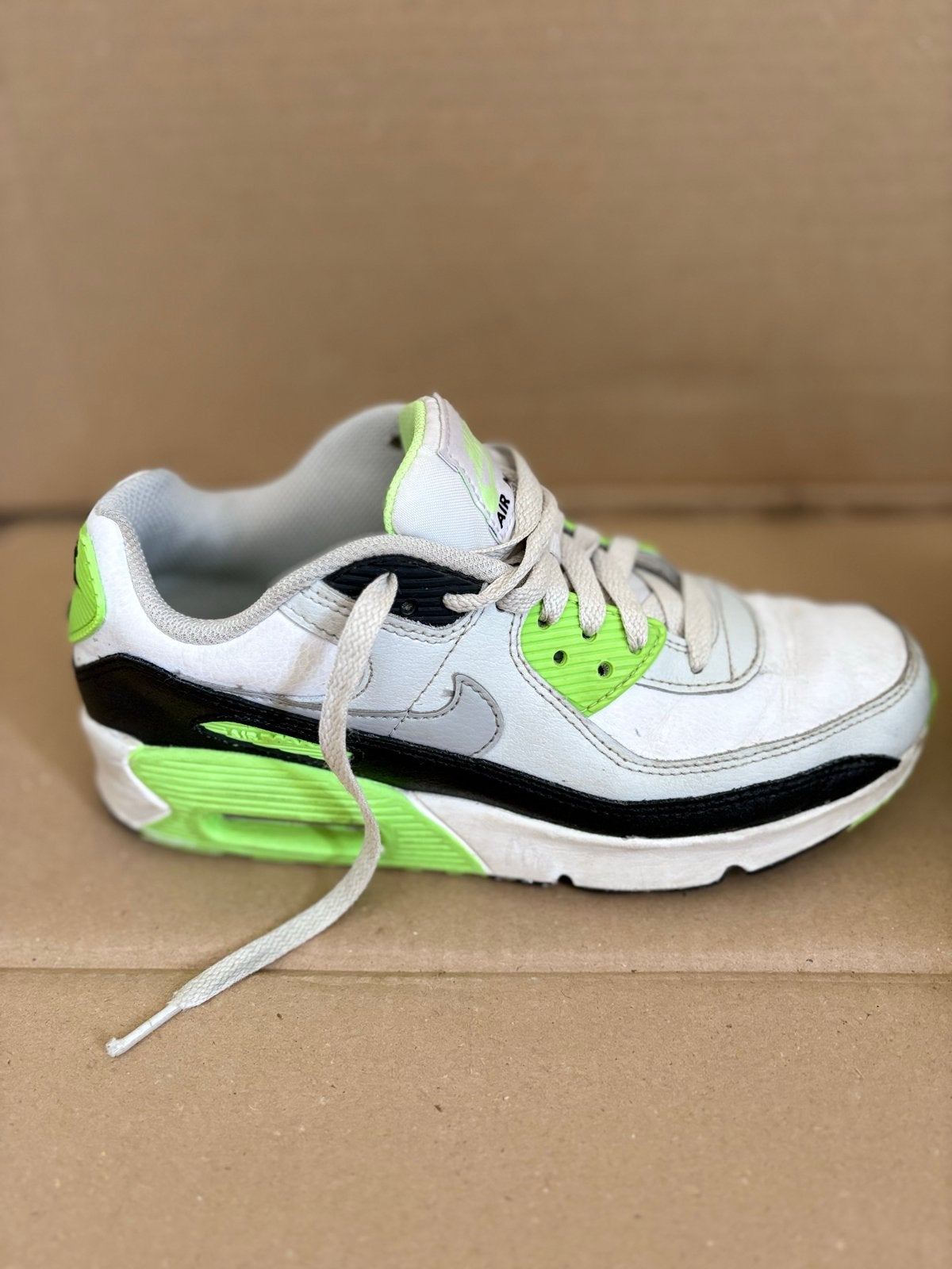 Nike Air Max Sportschoenen - Maat 37.5, Ophalen of Verzenden, Gebruikt, Sportschoenen